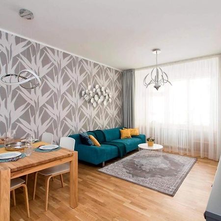 פראג Friendly Private Room In The Sharing Flat מראה חיצוני תמונה