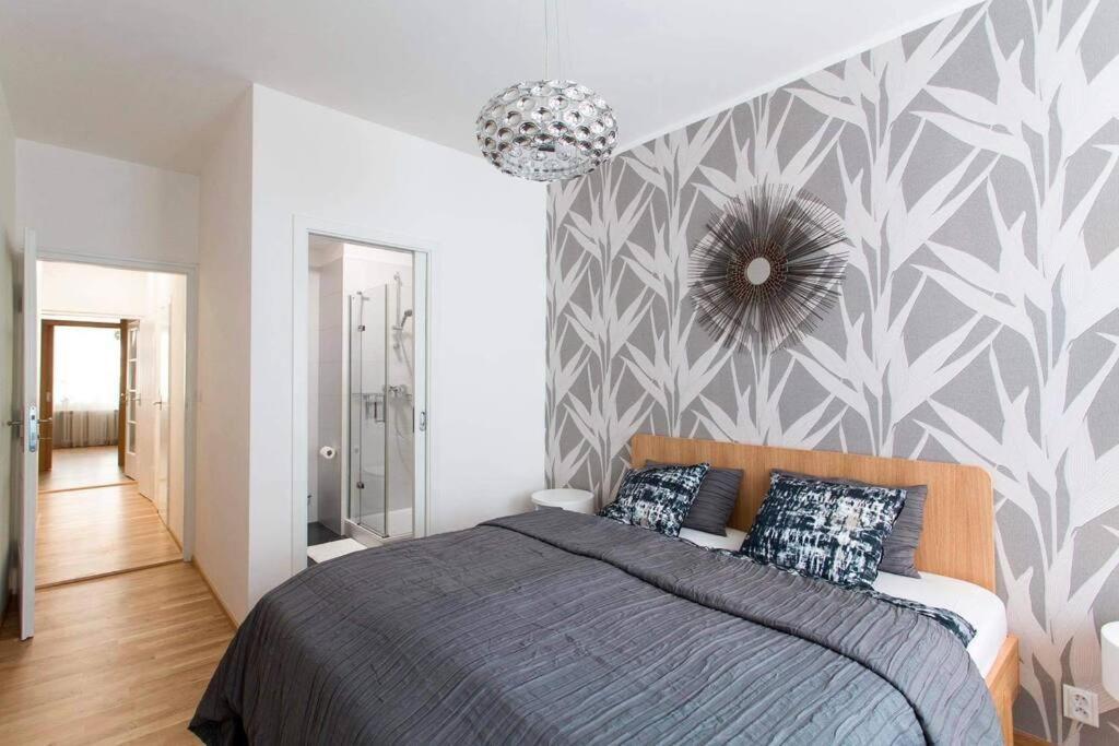 פראג Friendly Private Room In The Sharing Flat מראה חיצוני תמונה