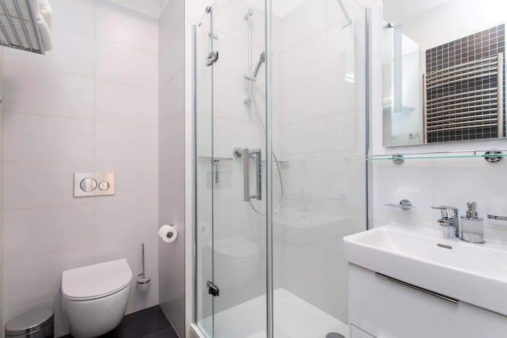 פראג Friendly Private Room In The Sharing Flat מראה חיצוני תמונה